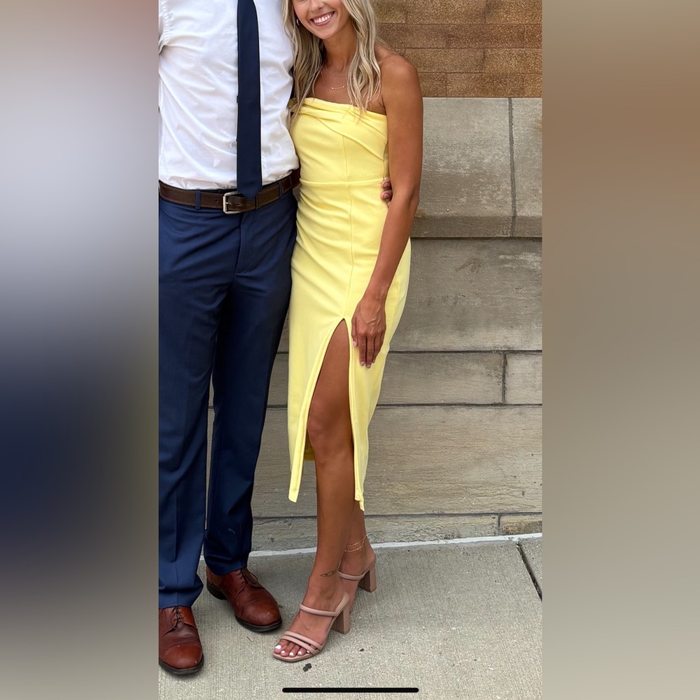 Lulu's Yellow Strapless Dress